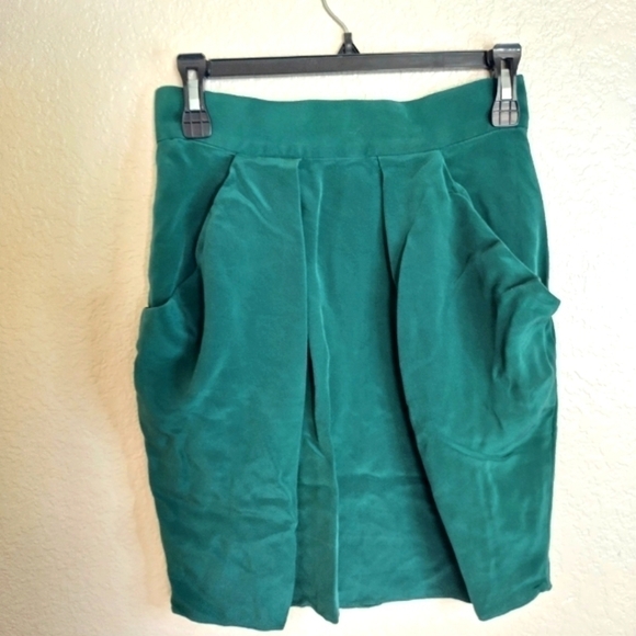 Apiece apart silk green mini skirt sz 4